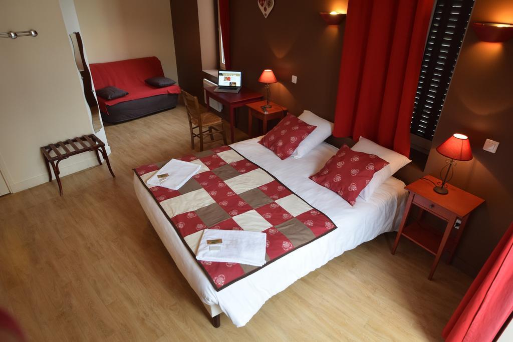 Le Geneve Hotel La Bourboule Exterior foto